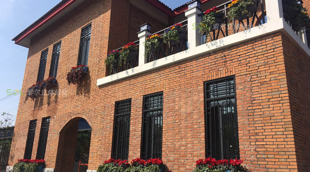 武漢林業集團立體綠化示范基地窗陽臺綠化